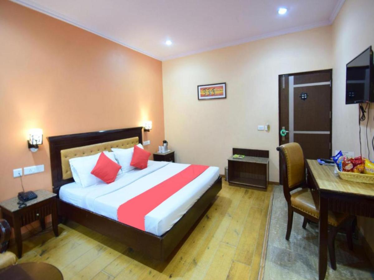 OYO 11494 Hotel Marc Shimla Buitenkant foto