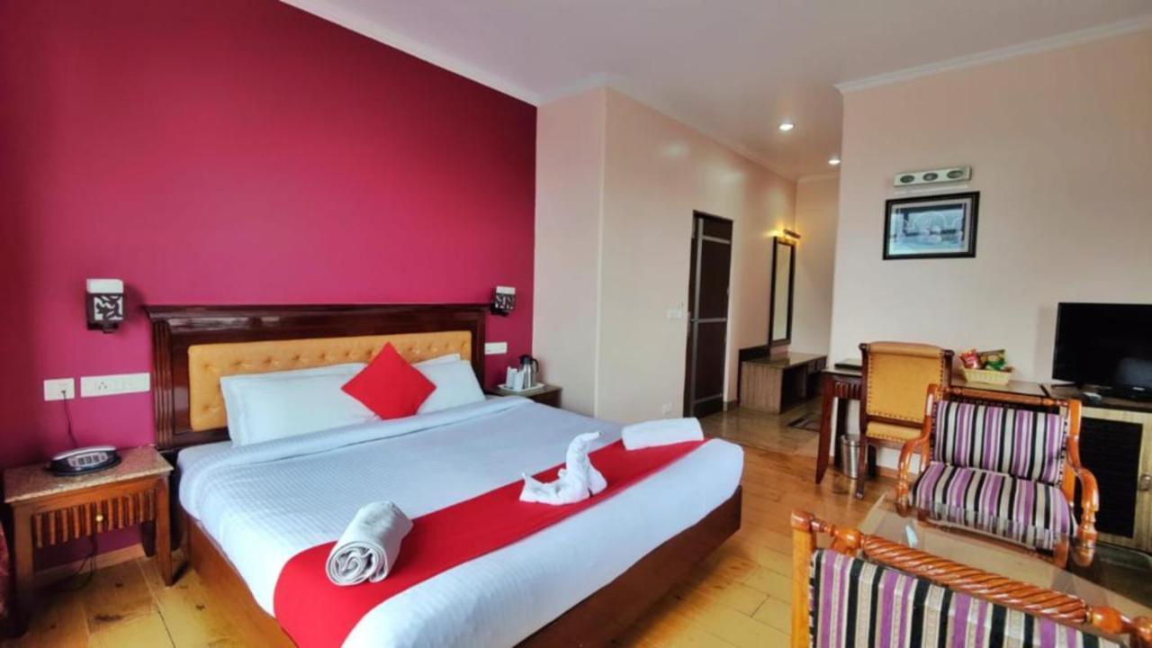 OYO 11494 Hotel Marc Shimla Buitenkant foto