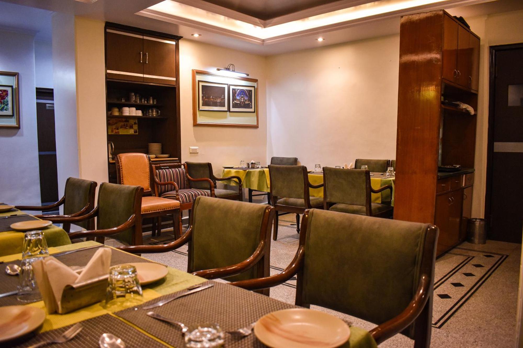 OYO 11494 Hotel Marc Shimla Buitenkant foto