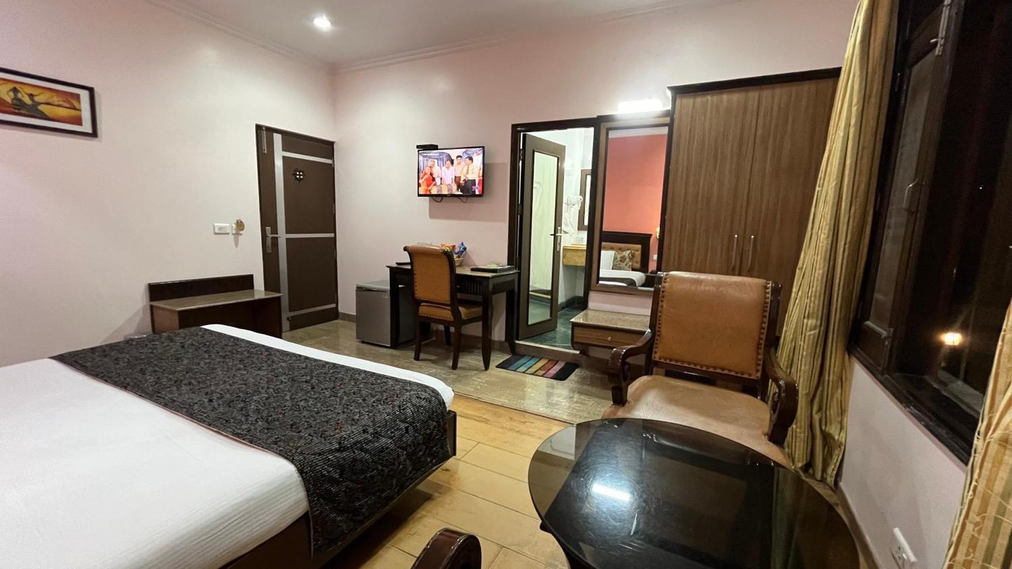 OYO 11494 Hotel Marc Shimla Buitenkant foto