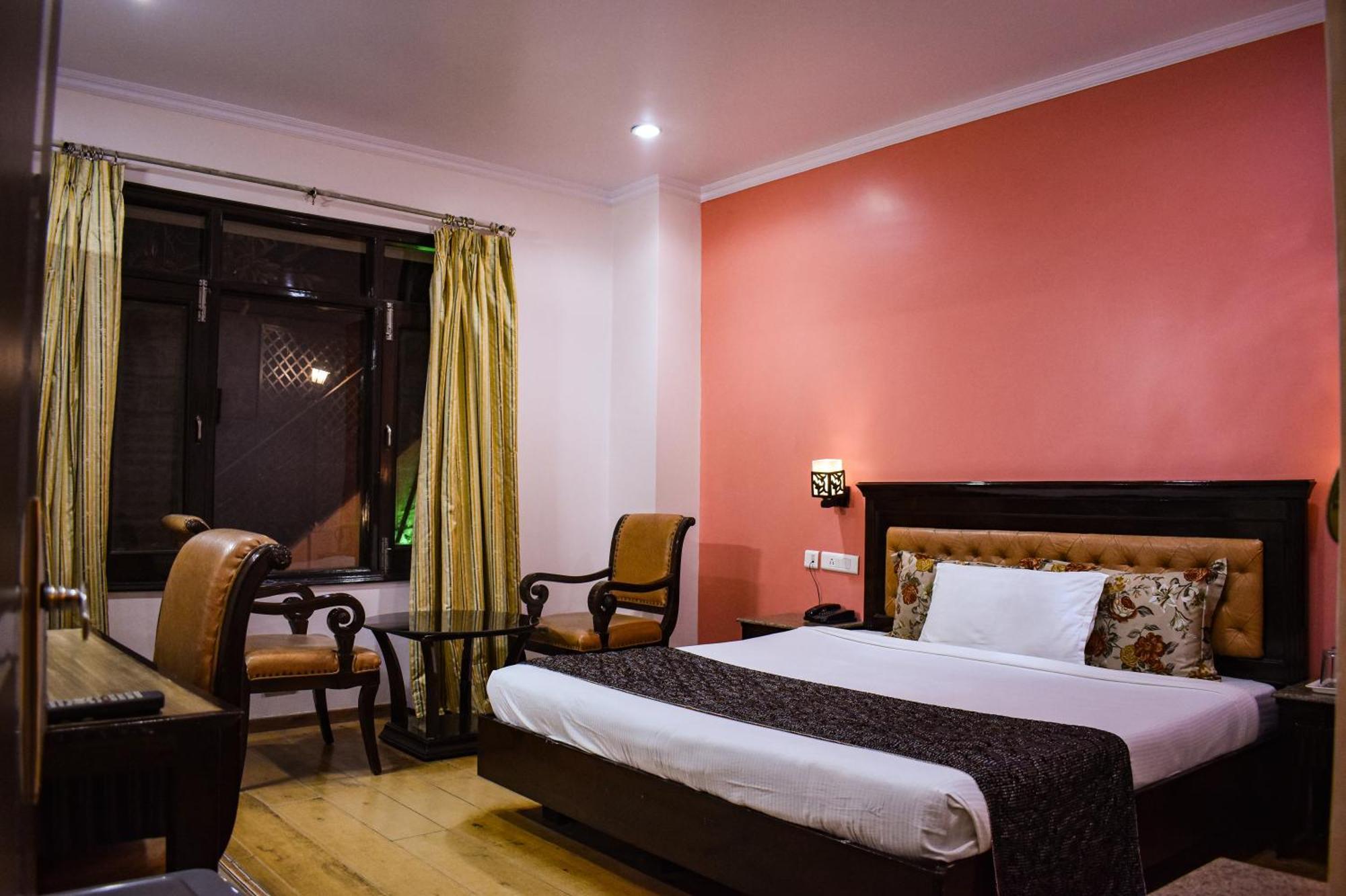 OYO 11494 Hotel Marc Shimla Buitenkant foto