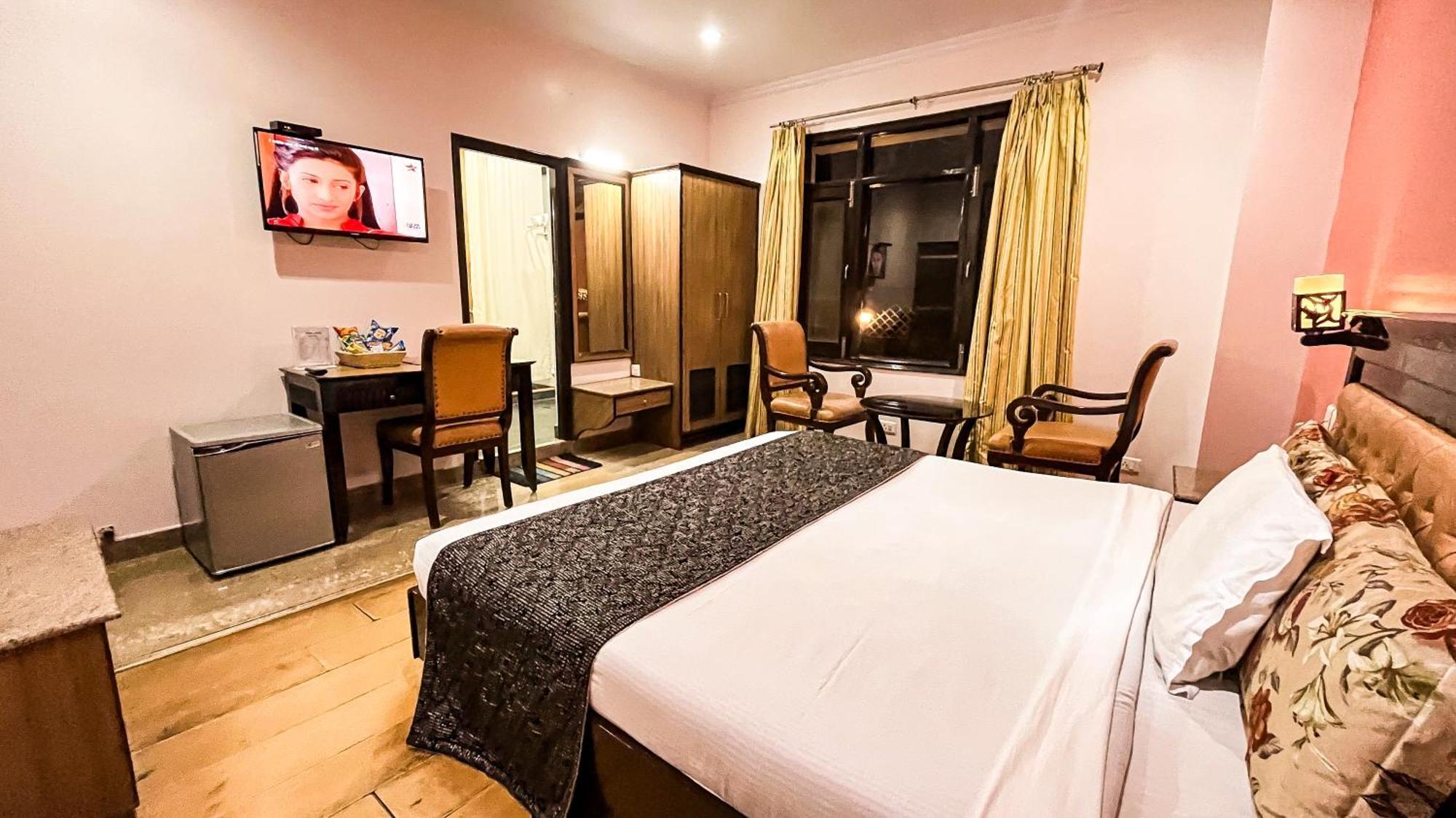 OYO 11494 Hotel Marc Shimla Buitenkant foto