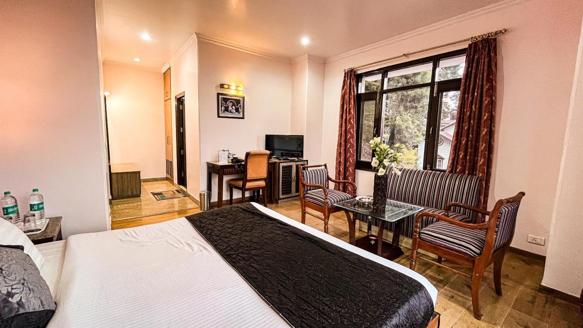 OYO 11494 Hotel Marc Shimla Buitenkant foto